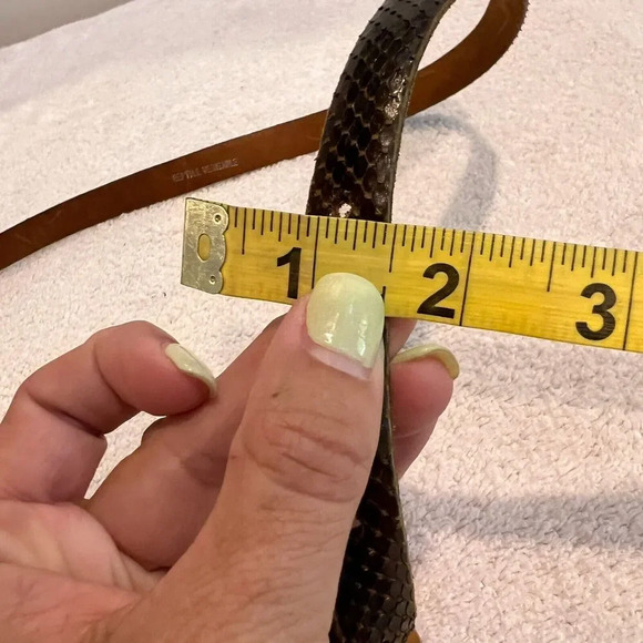 Vtg Reptile Veritable Belt Brown Snakeskin Skinny Leather Gold Plate Buckle 1/2" - Picture 11 of 12